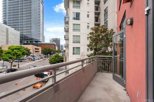 Detail Gallery Image 17 of 43 For 1277 Kettner Bld #300,  San Diego,  CA 92101 - 2 Beds | 2/1 Baths