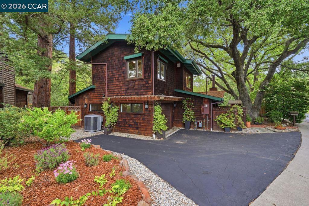 3244 Camino Diablo