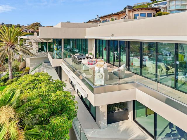 2506 Ruette Nicole, La Jolla CA: https://media.crmls.org/mediaz/d4f6d465-a865-44e8-9a6c-6ef10f221c31.jpg