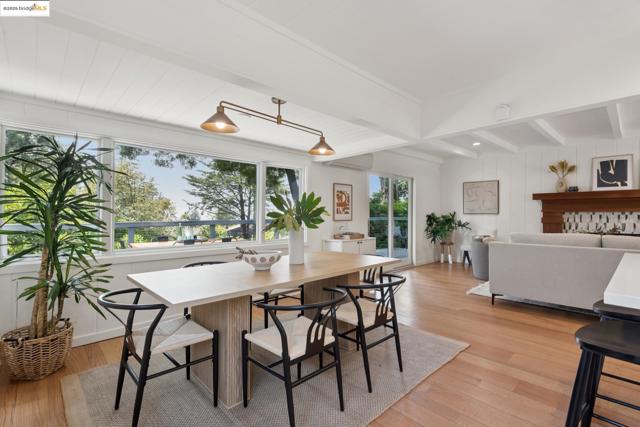 1270 Queens Rd, Berkeley CA: https://media.crmls.org/mediaz/d4f77f3b-fd4d-4901-b177-3372fff0e304.jpg
