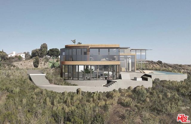 6111 Kanan Dume Road, Malibu CA: https://media.crmls.org/mediaz/d4f7d446-eaeb-4b4f-90a6-bbf318713423.jpg
