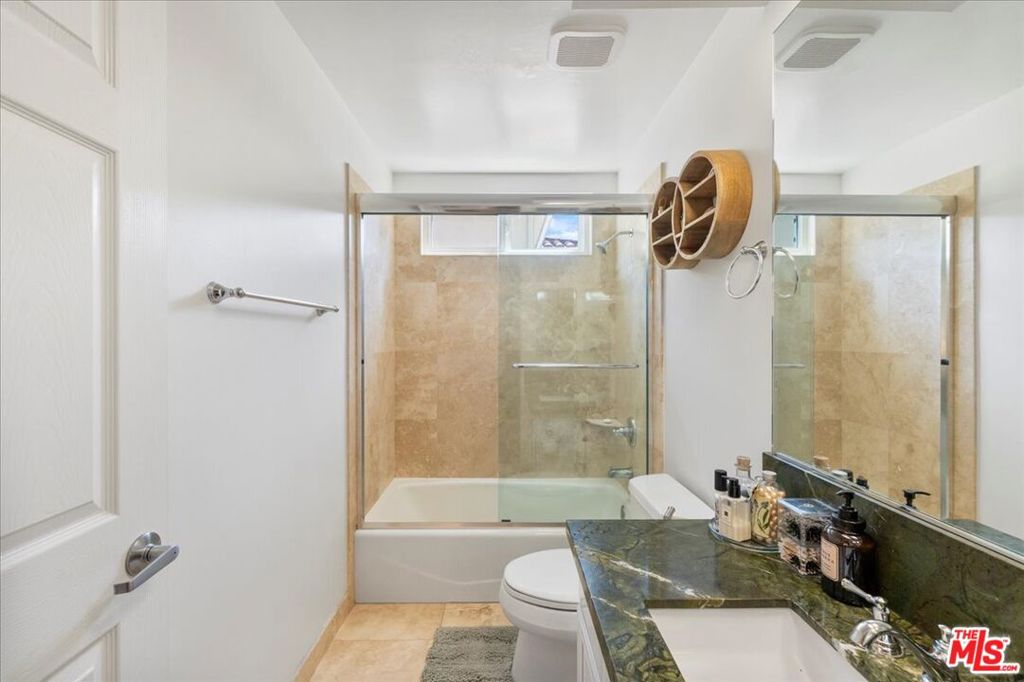 MLS #26845991 image #24