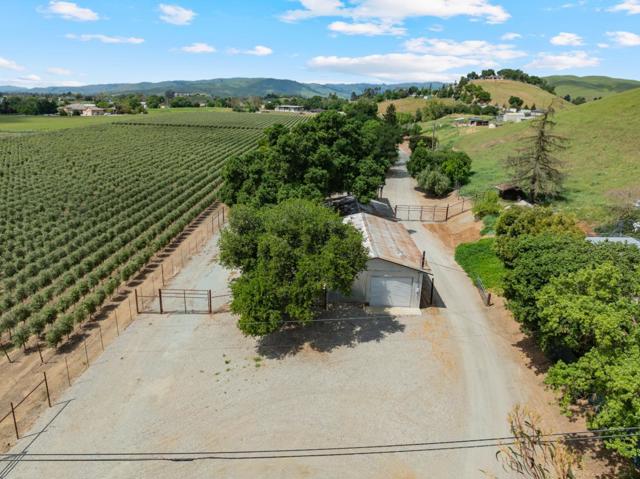 804 Comstock Road, Hollister CA: https://media.crmls.org/mediaz/d4f7fc4b-58db-4507-a828-8573240cc43a.jpg