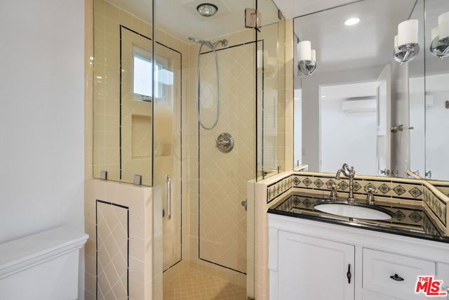 848 17th Street photo 59