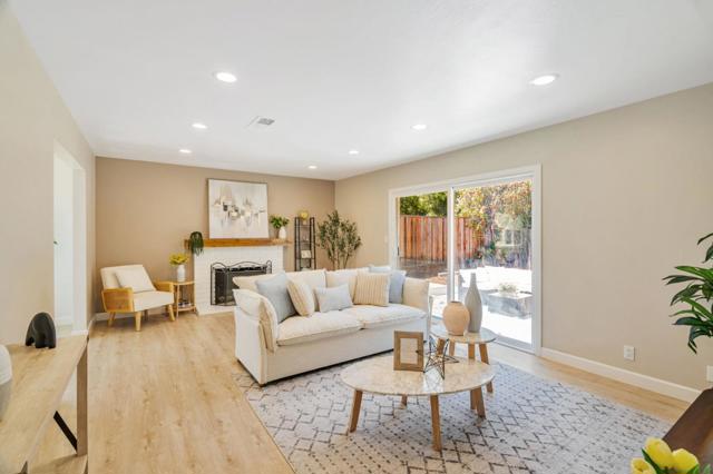 2050 Coolidge Drive, Santa Clara CA: https://media.crmls.org/mediaz/d4f97868-672b-47db-91fe-1c63eb49f42d.jpg