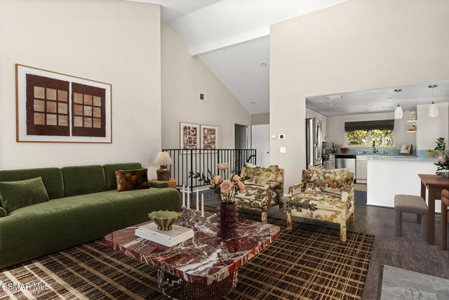 191 Rockrose Lane, Oak Park CA: https://media.crmls.org/mediaz/d4f99a52-d9a2-4a4b-8d6d-0fcde81db804.jpg