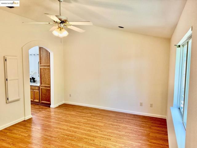 Image 9 of 24 For 453 Brennen Cir