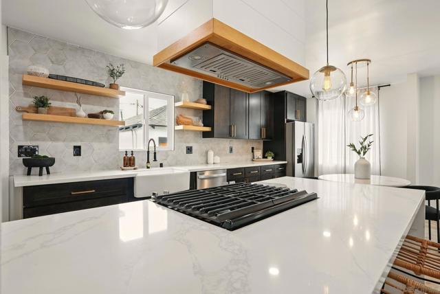 4817 Lyon St, San Diego CA: https://media.crmls.org/mediaz/d4fa474b-f1a4-402e-b25a-bcb27622757b.jpg