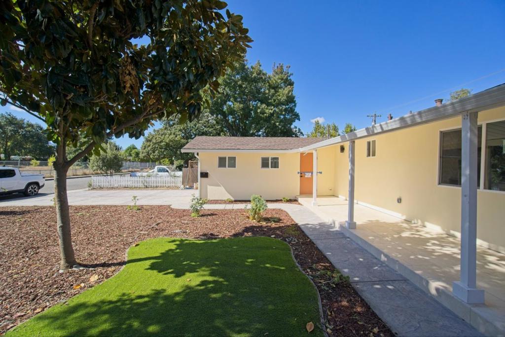 D4Fa6624 F808 4290 A11C C248823B09A8 19251 Phil Lane, Cupertino, Ca 95014 &Lt;Span Style='BackgroundColor:transparent;Padding:0Px;'&Gt; &Lt;Small&Gt; &Lt;I&Gt; &Lt;/I&Gt; &Lt;/Small&Gt;&Lt;/Span&Gt;