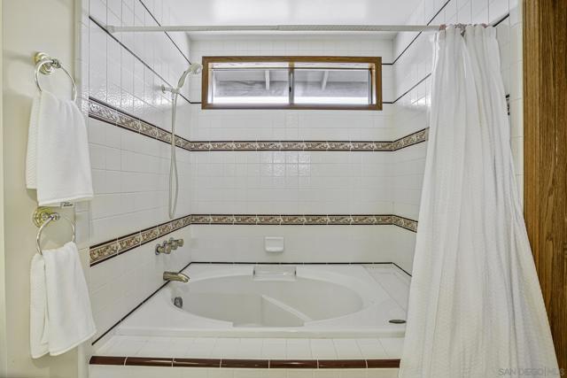 14051 Fiddletown Rd., Poway CA: https://media.crmls.org/mediaz/d4fae218-a9d1-4428-86fb-f48bab8da88b.jpg