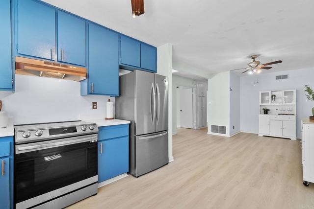 2017 Crofton Street, Spring Valley CA: https://media.crmls.org/mediaz/d4fbc02b-57b1-4116-b961-78a6d21ecc0f.jpg