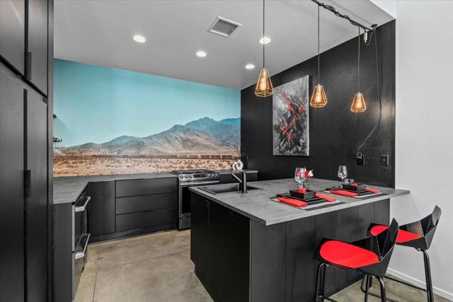 3617 Quiet Side Street, Palm Springs CA: https://media.crmls.org/mediaz/d4fc1e14-af3b-414f-9a23-c6acef94a4df.jpg