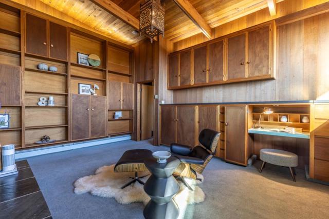 800 Rancho Prieta Road, Los Gatos CA: https://media.crmls.org/mediaz/d4fc410a-aac4-44a1-8796-b5a9930e6389.jpg