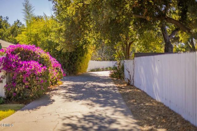 930 Fairview Road, Ojai CA: https://media.crmls.org/mediaz/d4fc70f2-2f54-4114-90d1-0df19f47a222.jpg