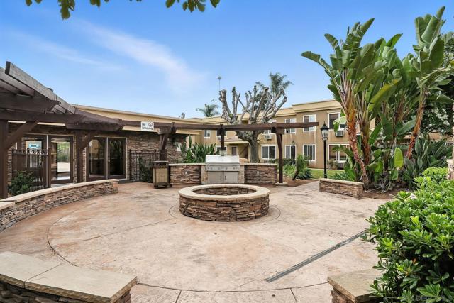 792 Avocado Ave, El Cajon CA: https://media.crmls.org/mediaz/d4fcc653-7535-4ad2-b41a-472b18c10a60.jpg