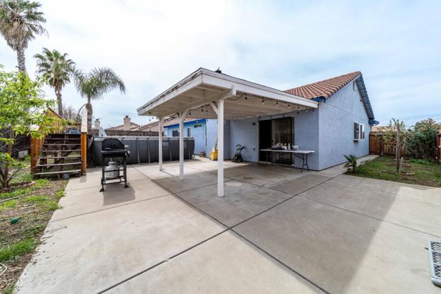 13714 Deleon Avenue, Gustine CA: https://media.crmls.org/mediaz/d4feb316-e83f-4b06-a32a-7774ec0d26e6.jpg
