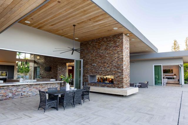 26270 Purissima Road, Los Altos Hills CA: https://media.crmls.org/mediaz/d4fee390-222b-4b25-a050-3e3c0611a339.jpg