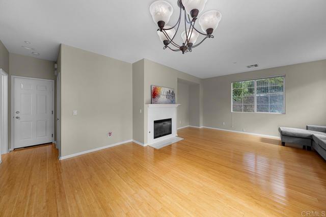 Detail Gallery Image 6 of 37 For 1279 Fools Gold Way, Chula Vista,  CA 91913 - 3 Beds | 2/1 Baths