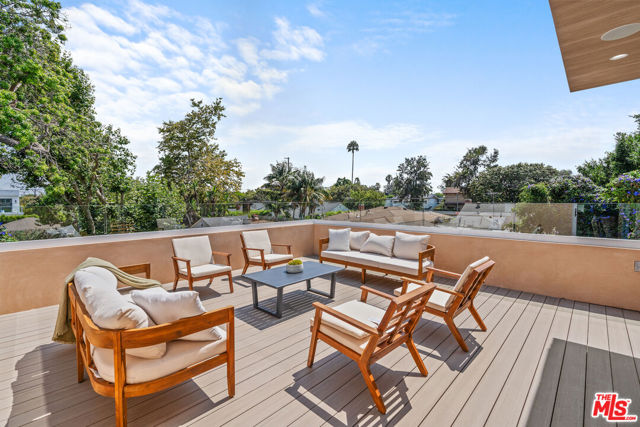 11622 Charnock Road, Los Angeles CA: https://media.crmls.org/mediaz/d4ff5414-d0fe-44de-8ebb-39705a56faa6.jpg