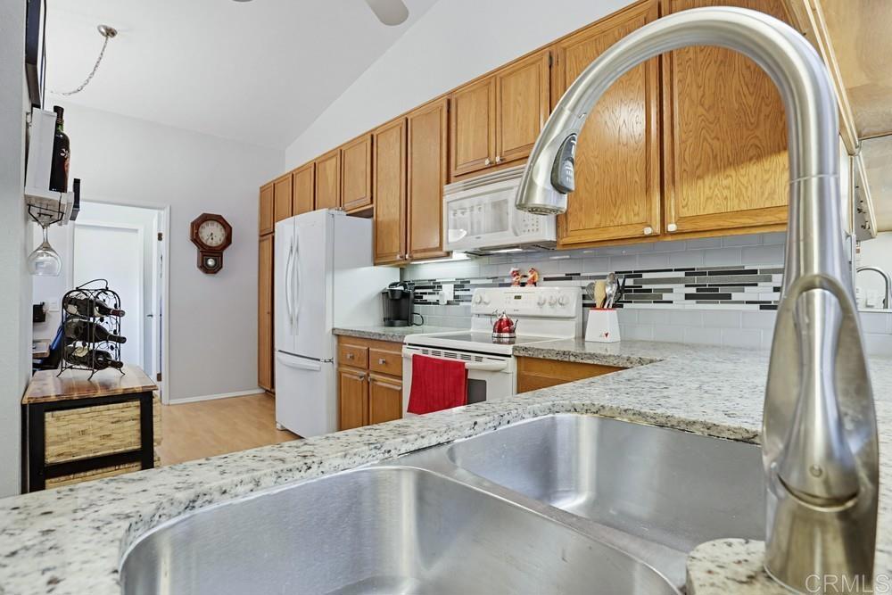 17889 Avenida Cordillera - photo 6