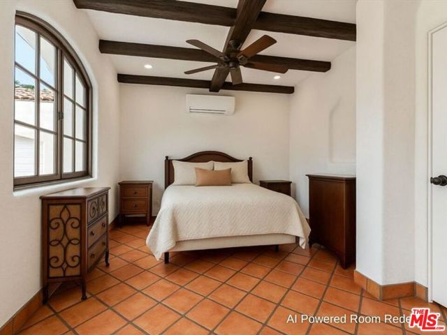 3421 Hillcrest Drive, Los Angeles CA: https://media.crmls.org/mediaz/d5004880-65e8-40c2-a03c-8122582fbf7a.jpg