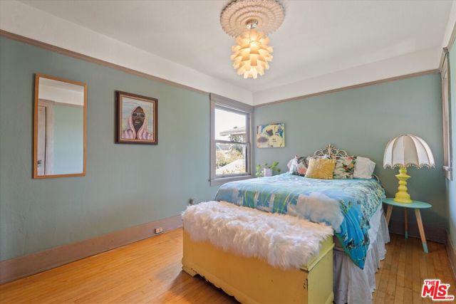 1654 5th Avenue, Los Angeles CA: https://media.crmls.org/mediaz/d500600e-8174-41f1-a0f6-10ccb4e3933a.jpg