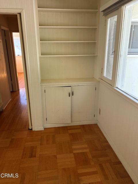 Detail Gallery Image 14 of 31 For 329 Mariposa Dr, Ventura,  CA 93001 - 4 Beds | 3 Baths