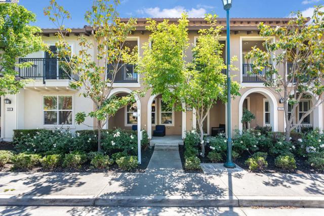 3340 Giovanni Way, Dublin CA: https://media.crmls.org/mediaz/d50299f0-a012-4409-bdba-e1895556c083.jpg