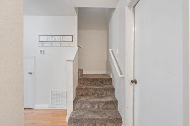 1411 Squire Court, Hollister CA: https://media.crmls.org/mediaz/d50394ab-d02a-46b0-811c-a372c1620e3b.jpg