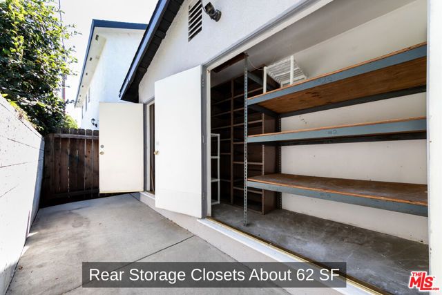 850 N Kenwood Street, Burbank CA: https://media.crmls.org/mediaz/d5039fb0-aa76-4837-b7fc-be82750e9a68.jpg