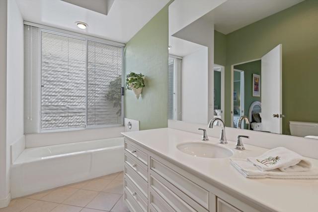 46650 Amir Drive, Palm Desert CA: https://media.crmls.org/mediaz/d5046d9d-6afb-423c-b528-ee5d26769235.jpg