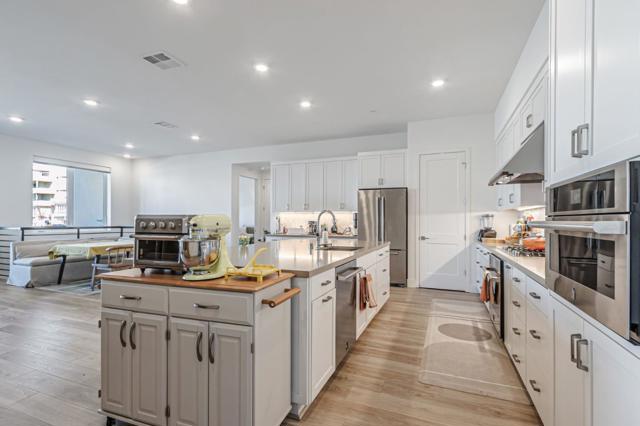 2250 Kilowatt Way, Fremont CA: https://media.crmls.org/mediaz/d507c3cb-802b-43d0-bacf-933e846acdd7.jpg