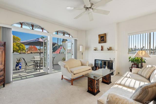 Detail Gallery Image 13 of 54 For 966 C Ave, Coronado,  CA 92118 - 2 Beds | 2 Baths