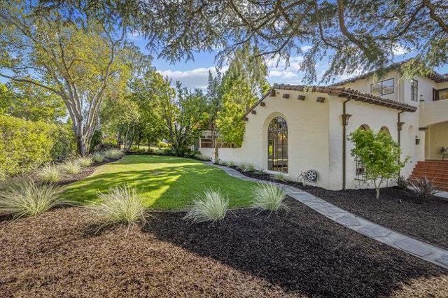320 Jackson Street, San Mateo CA: https://media.crmls.org/mediaz/d508c428-ded4-4aa3-ae95-ae8ad367aded.jpg