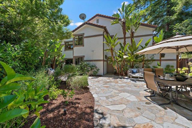 116 Calle Nivel, Los Gatos CA: https://media.crmls.org/mediaz/d509d495-8aa2-4c20-a9a1-ae91e827d63a.jpg