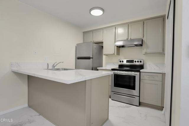 Detail Gallery Image 10 of 24 For 2585 Anchor Ave, Port Hueneme,  CA 93041 - 2 Beds | 1 Baths