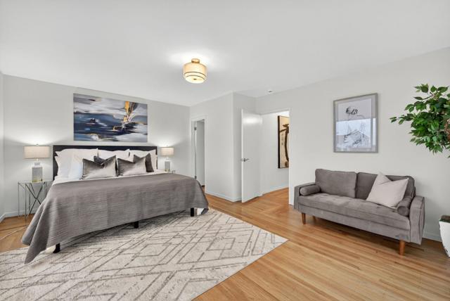 72 Cresta Vista Drive, San Francisco CA: https://media.crmls.org/mediaz/d50a5d7e-83be-45fa-aabd-73e3127b2c4e.jpg