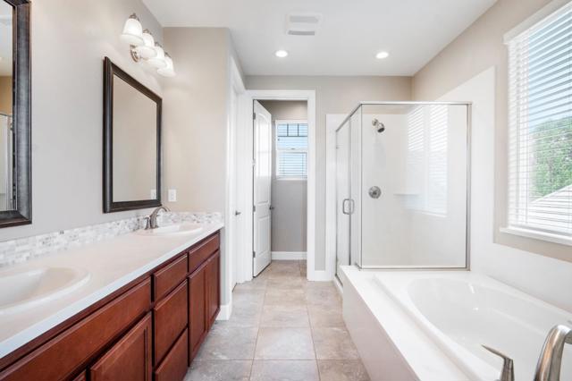 1551 Lily Court, Hollister CA: https://media.crmls.org/mediaz/d50b270c-73b7-45a1-8927-37099748954b.jpg