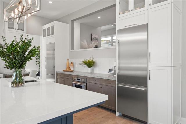 115 Wika Ranch Court, Redwood City CA: https://media.crmls.org/mediaz/d50b4cda-c121-4d50-884b-a70c4fb3303a.jpg