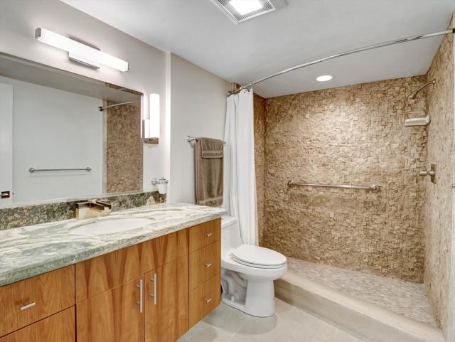 197 W Via Lola #6, Palm Springs, CA 92262