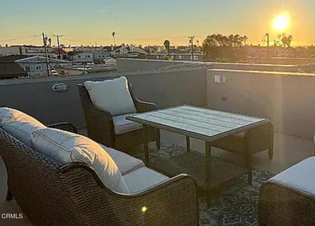 264 melrose Drive, Oxnard CA: https://media.crmls.org/mediaz/d50bbdf4-8f16-41f0-8f5e-840b7acfd6c6.jpg