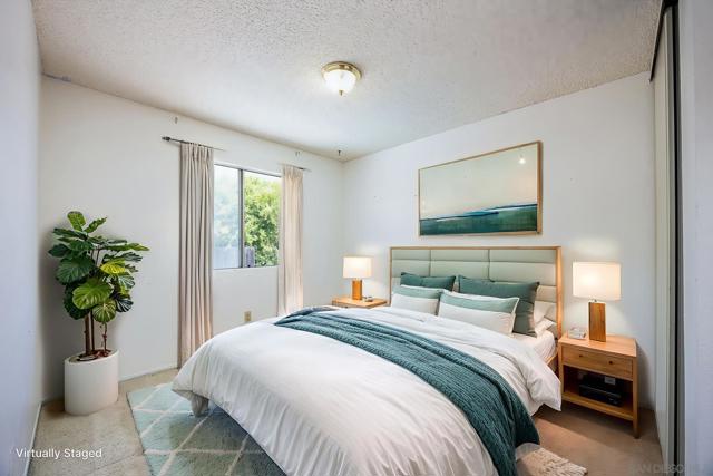 10129 E Glendon Cir, Santee CA: https://media.crmls.org/mediaz/d50c0bf4-0f4e-4445-84c6-cc92cb1d98e8.jpg