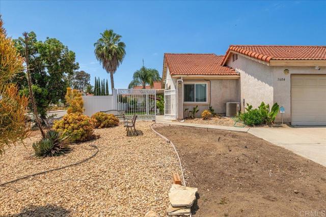 1604 Woodrum PL, El Cajon CA: https://media.crmls.org/mediaz/d50ca1f9-fd03-4202-9541-8ffeb5f70462.jpg