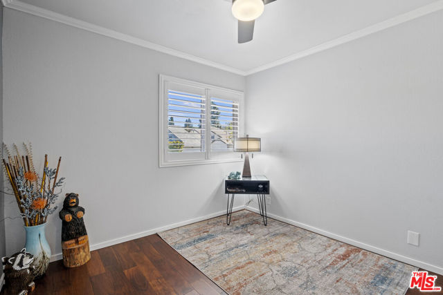 877 Chelsea Court, Simi Valley CA: https://media.crmls.org/mediaz/d50d5301-16c6-4433-b4b2-0f9dddbefe6f.jpg