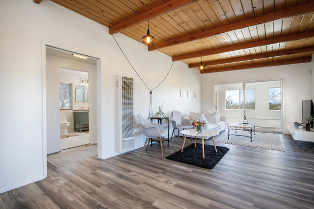 57349 Mesa Drive, Yucca Valley CA: https://media.crmls.org/mediaz/d50db2c8-995f-4cf5-ac11-885ef95cc109.jpg