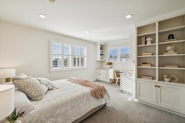 62 Spyglass Court, Half Moon Bay CA: https://media.crmls.org/mediaz/d50e314d-ed4d-46e9-82f8-a354745ef5cc.jpg