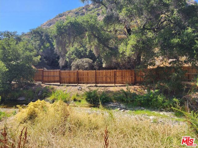 118 W Carlisle Road, Westlake Village CA: https://media.crmls.org/mediaz/d51067db-8662-46b9-b28a-e7517f8980f4.jpg