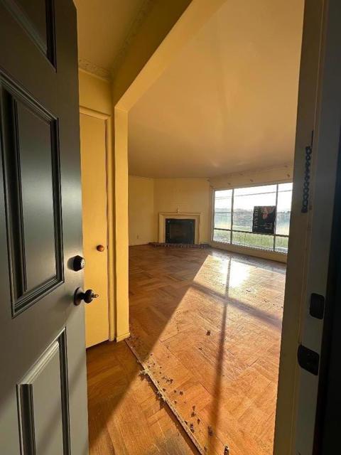 366 Chester Street, Daly City CA: https://media.crmls.org/mediaz/d5107b39-94fc-4f56-9095-17c114d0c914.jpg