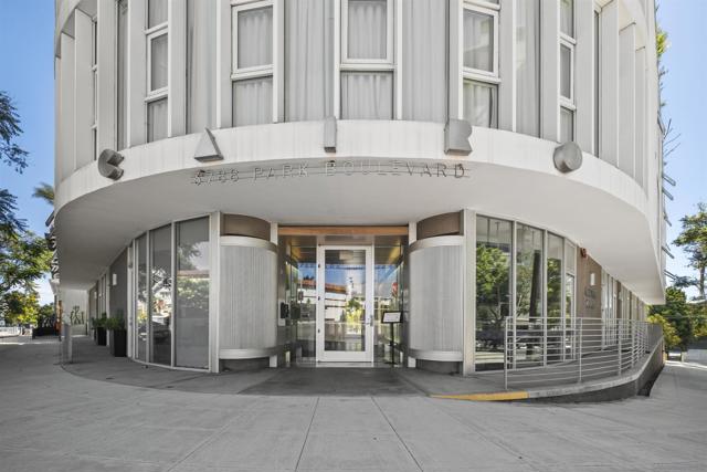 3788 Park Blvd, San Diego CA: https://media.crmls.org/mediaz/d51179b0-d515-4e03-9cea-38b95d83c4da.jpg