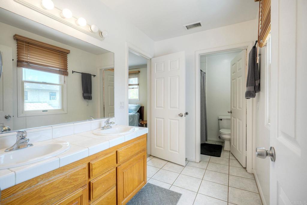 217 Sanford Street - photo 17